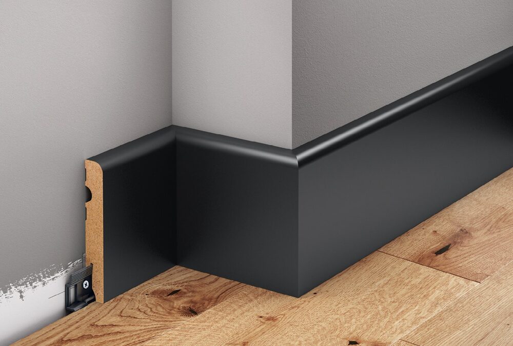 MDF-Sockelleiste 100 mm, weiß lackiert, halbmatt