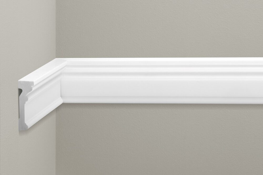 Wandleiste glatt 90 × 28 mm