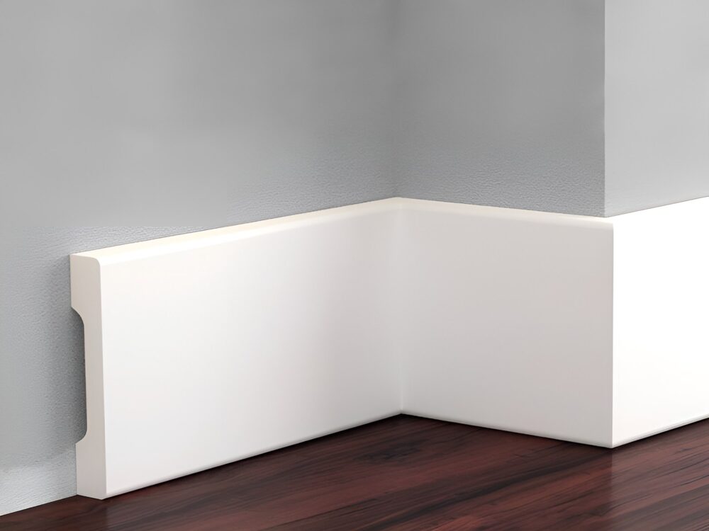 Sockelleiste 70 × 12 mm