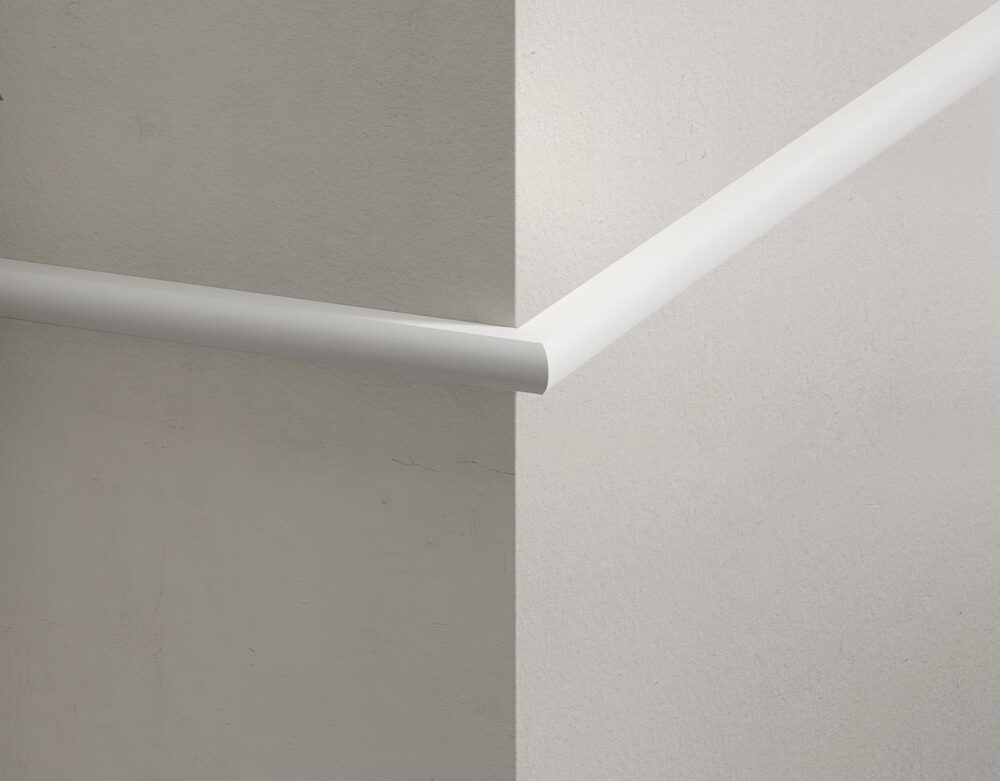 Wandleiste glatt 15 × 15 mm