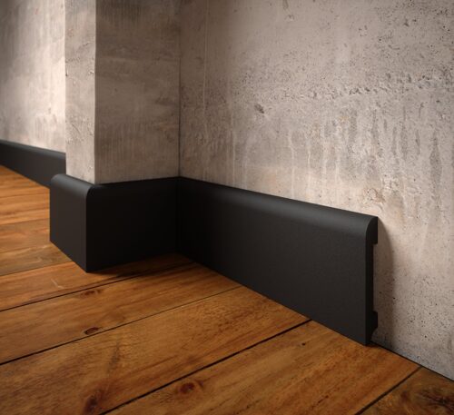 Sockelleiste 78 × 13 mm, schwarz durchgefärbt